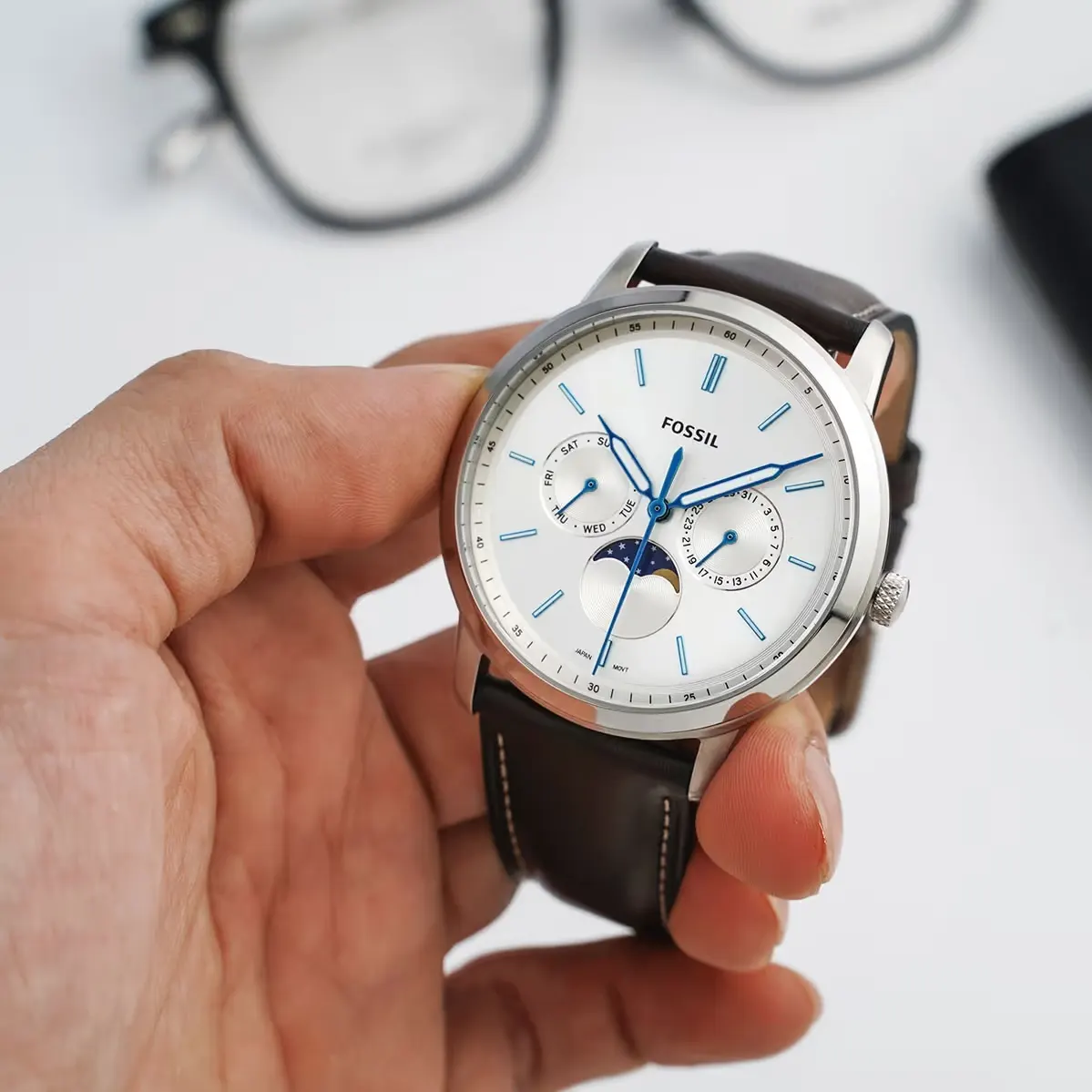 Fossil Neutra Moonphase Chronograph Men’s Watch- FS5905